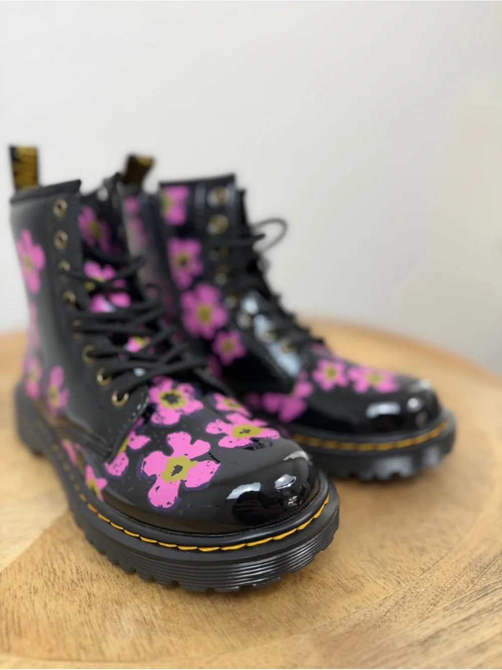•Dr Martens • 1460 Pansy Patent Leather Lace Up Boot Size 2Y